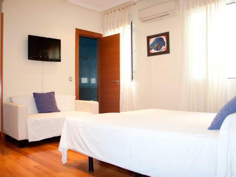 Gran Via Sol Apartamentos Madrid Exteriör bild
