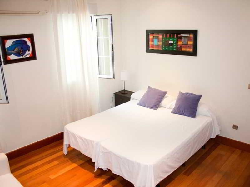 Gran Via Sol Apartamentos Madrid Exteriör bild