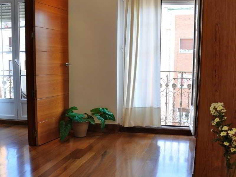 Gran Via Sol Apartamentos Madrid Exteriör bild