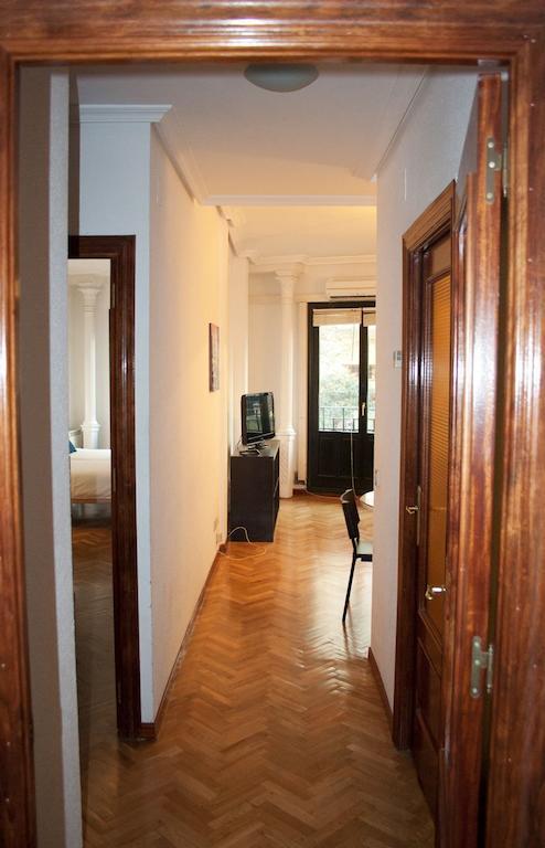 Gran Via Sol Apartamentos Madrid Rum bild